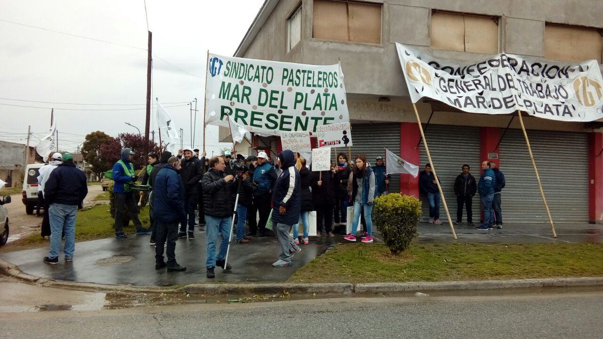 Despedidos por reclamar salarios adeudados