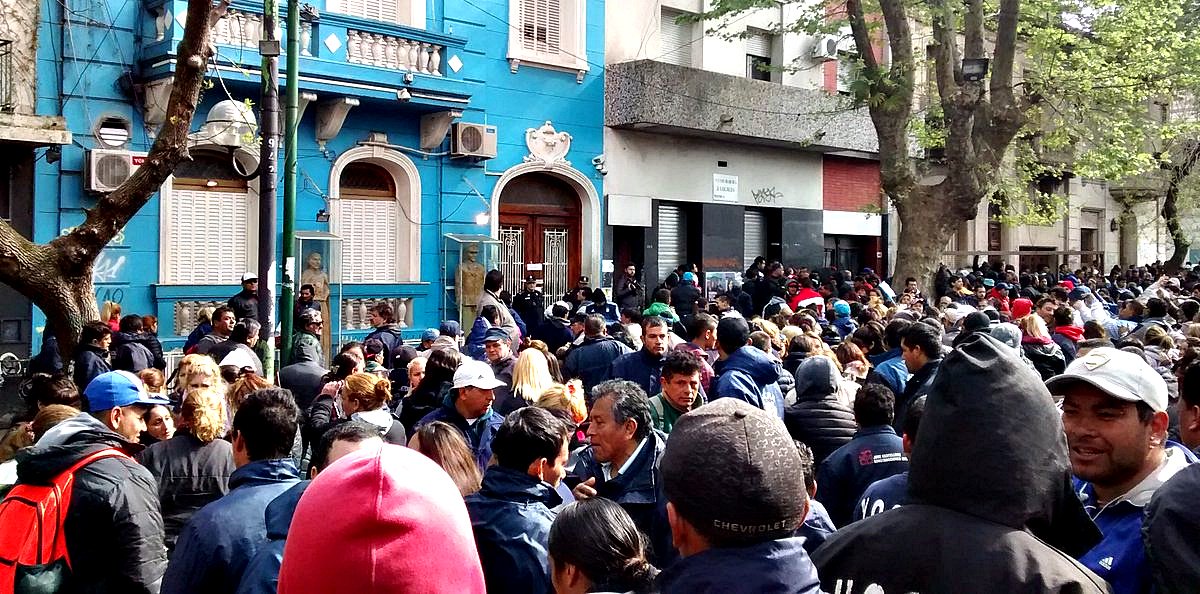 Sigue la tensión en la Uocra La Plata