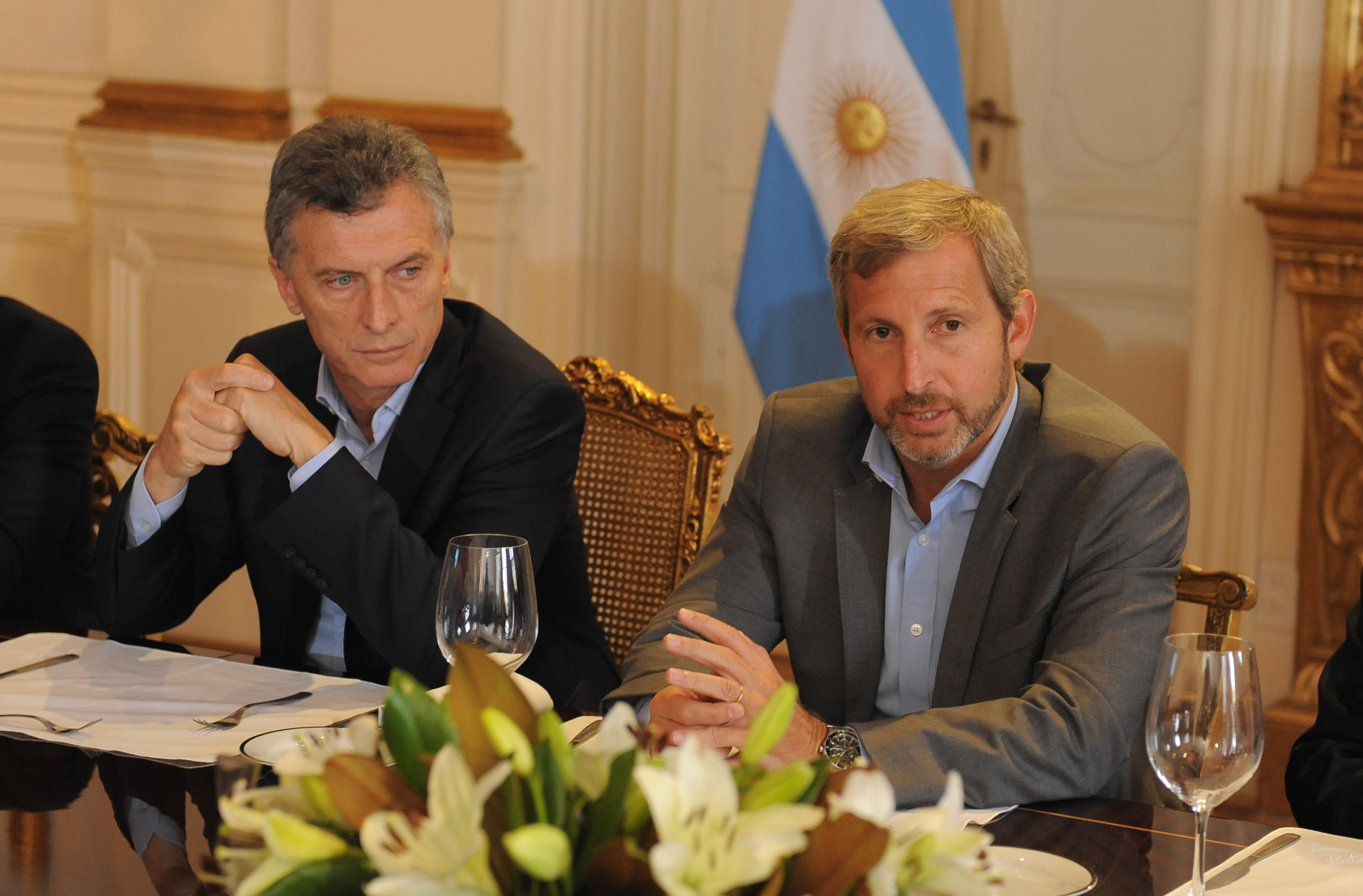 El Gobierno dice que no va a despedir estatales