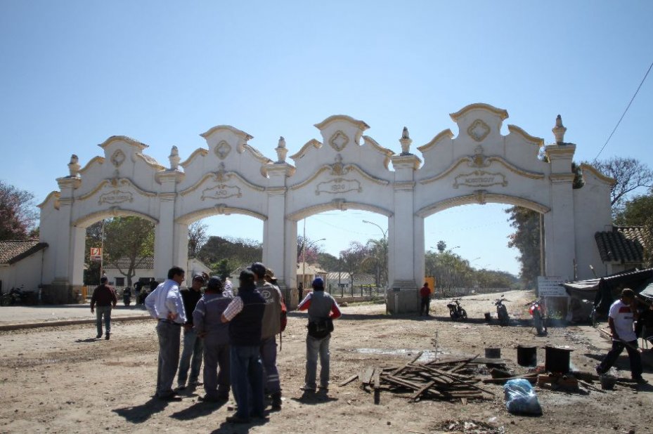 Denuncian que la policía infiltró a los trabajadores del Ingenio El Tabacal