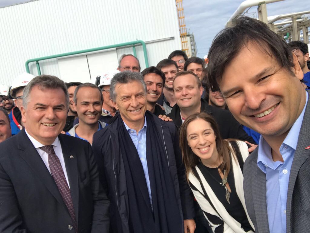 Gobierno y empresarios se abroquelan y van por paritarias del 15%