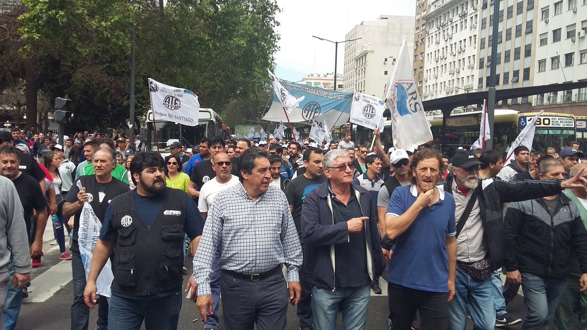 Para pedir trabajo, movilizaron los trabajadores del Astillero Río Santiago
