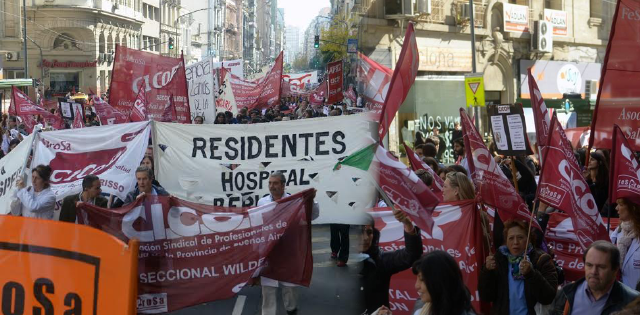 Médicos bonaerenses le piden a Vidal que cumpla los acuerdos paritarios