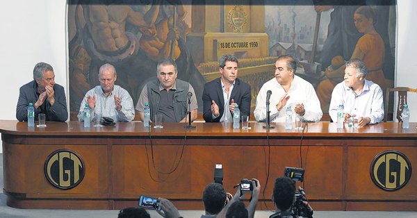 La CGT rechazó la reforma laboral, pero evitó patear el tablero