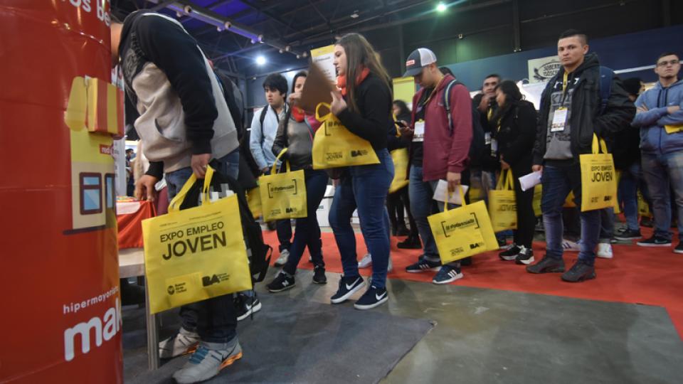 Grave: el 76% de los jóvenes trabaja en situación precaria