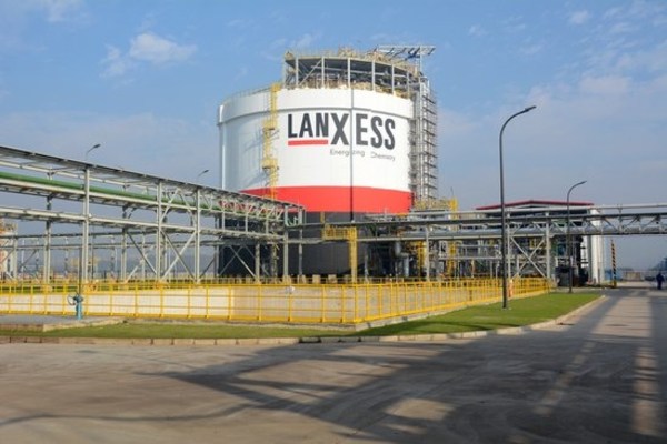 La química Lanxess oficializó el cierre de su planta de Zarate y envió 170 telegramas de despido