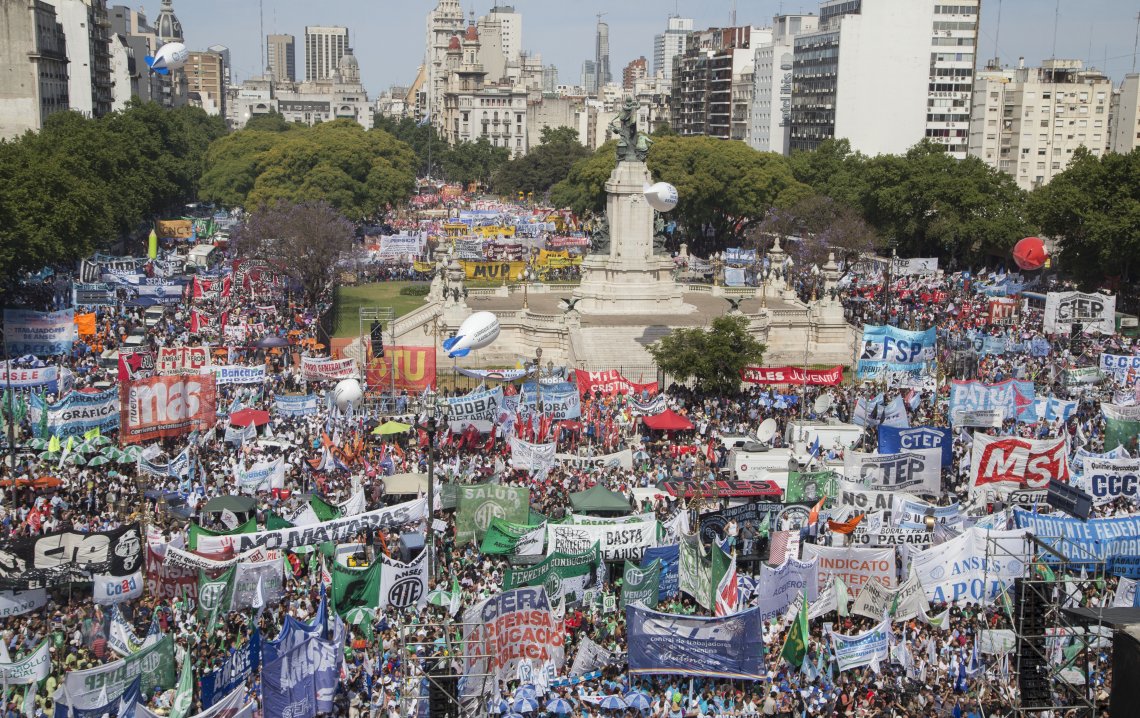 Piquetes y marcha de las organizaciones sociales contra la reforma previsional