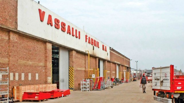 Decenas de despidos en la fábrica de cosechadoras Vassalli