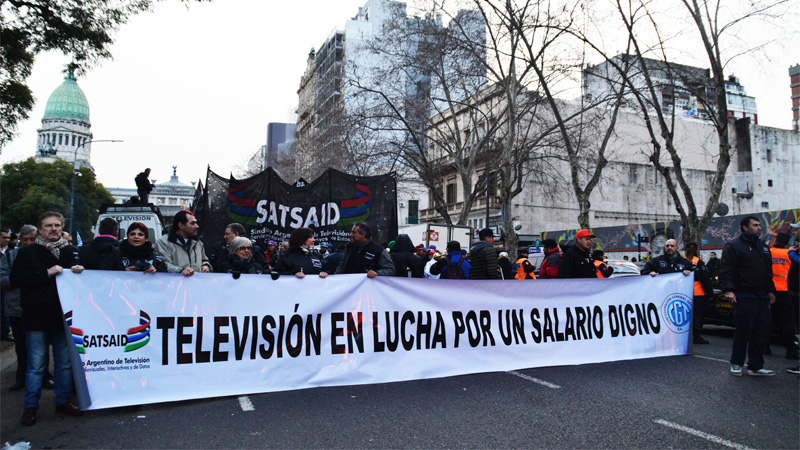 Gremio de Televisión resiste la presión sobre su convenio y lanza paros parciales