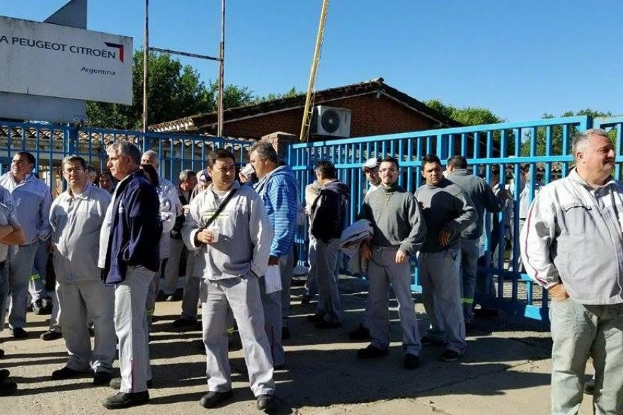 En diciembre hubo casi 1500 despidos y suspensiones en el sector privado