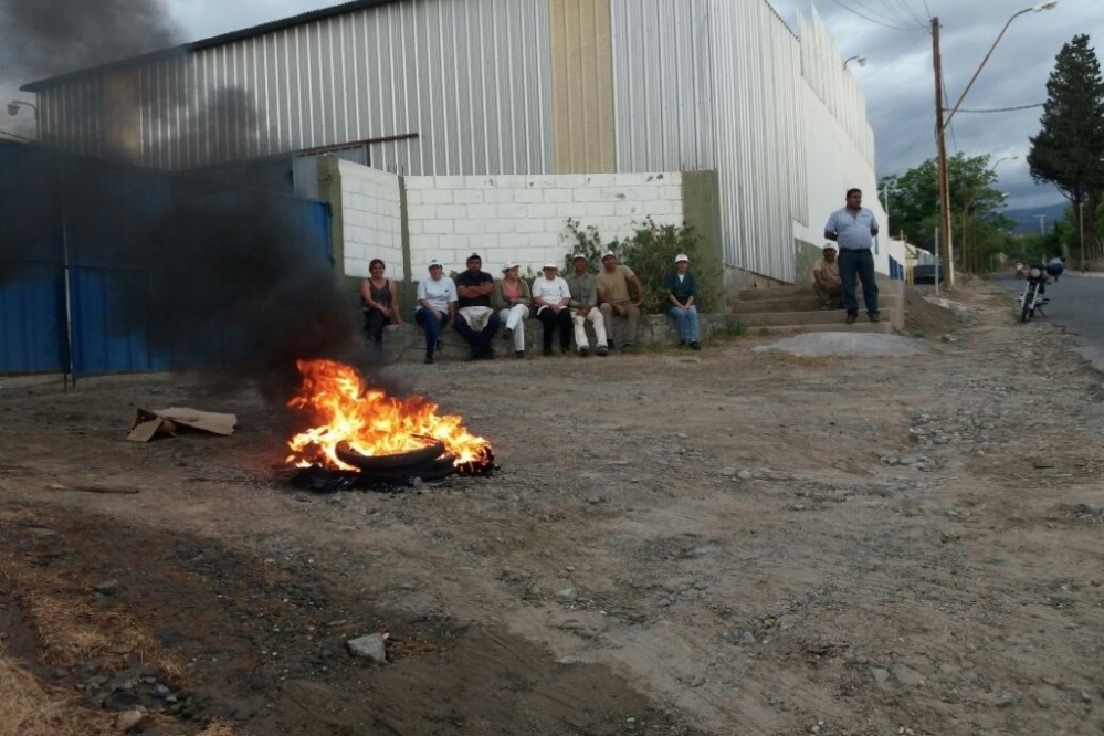 Cierra la alimenticia Vanoli y sigue la crisis en la industria