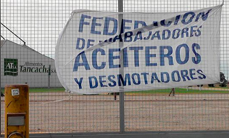 Aceiteros carga contra Juntos por el Cambio por su reclamo para derogar la ley de Ganancias que sacó el impuesto de los salarios