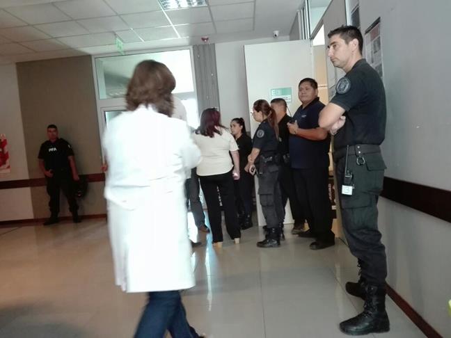 Otros 30 despidos en el Hospital Posadas