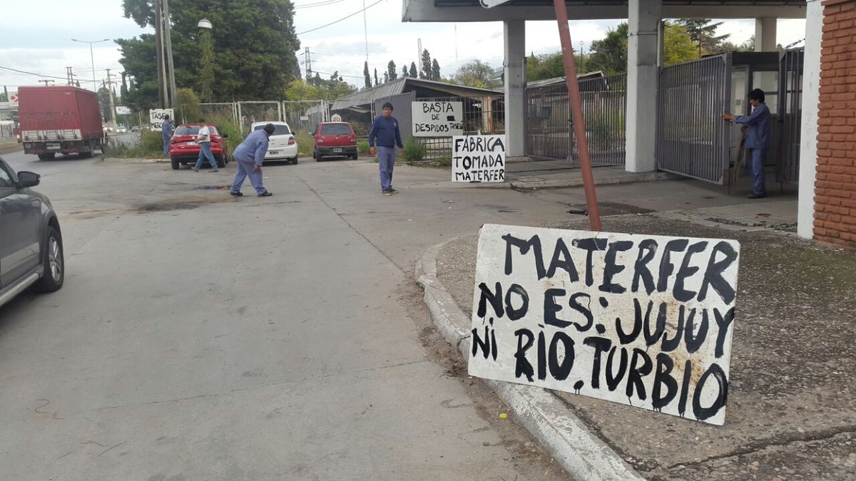 Contra los despidos, ocuparon la planta de Materfer en Córdoba