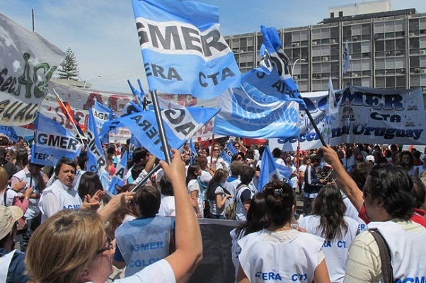 Entre Ríos ofreció 17% y suma fija a los docentes