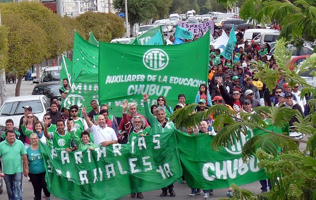 Chubut sigue desdoblando el pago y los estatales paralizarán la provincia por 48 horas