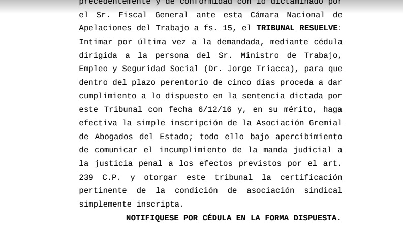 Ultimatum judicial a Triaca, que se niega a inscribir a un gremio