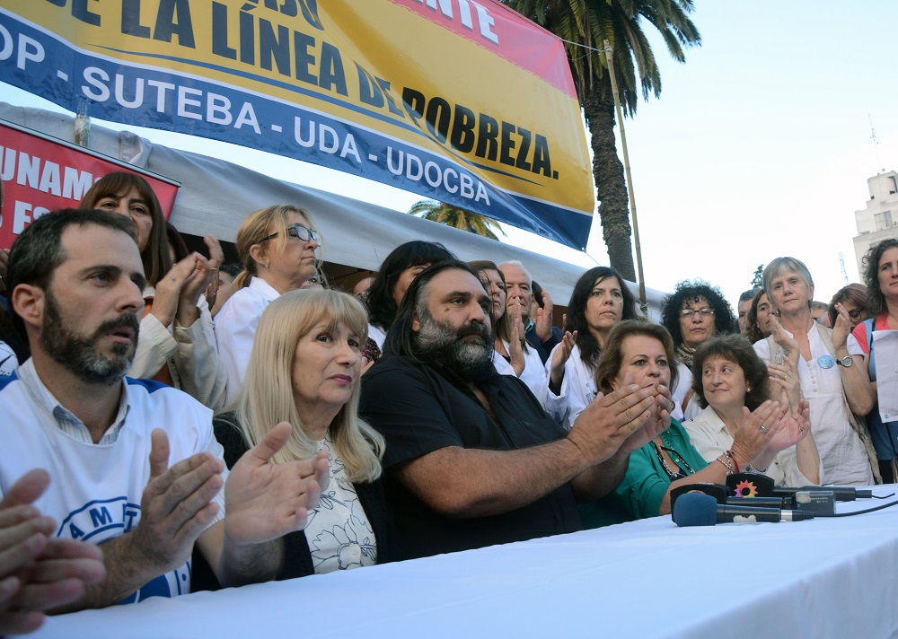 Tras la devaluación, los docentes advierten: «Vamos a pedir, por lo menos, 25% con cláusula gatillo»