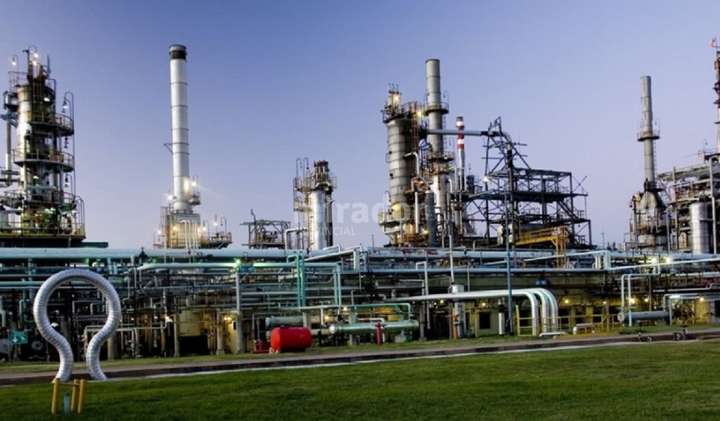 Quiebra con «continuidad productiva» para la refinería de Oil