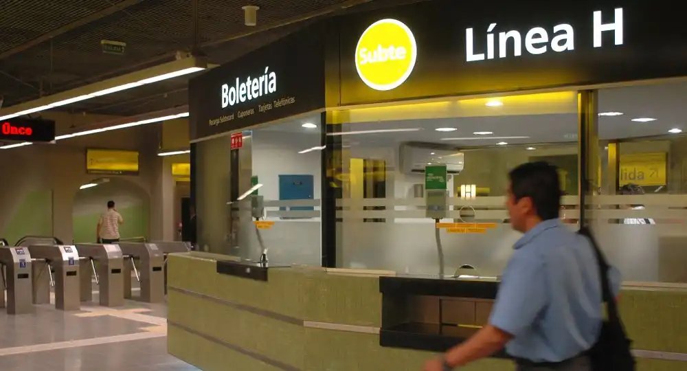 Los Metrodelegados no se rinden y seguirán las protestas con apertura de molinetes