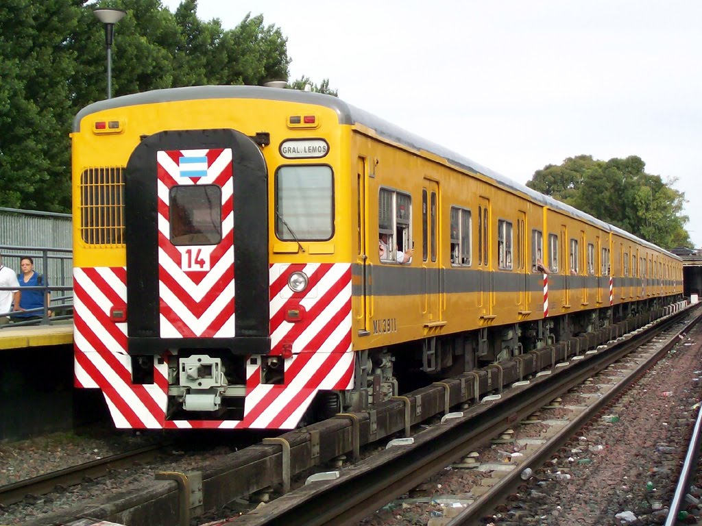Conductores de trenes retienen tareas en la Línea Urquiza y abren otro conflicto en Metrovías