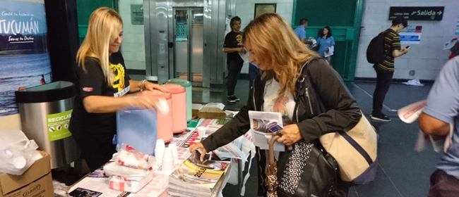 Café con usuarios y molinetes libres: Metrodelegados apuesta a otra forma de protesta