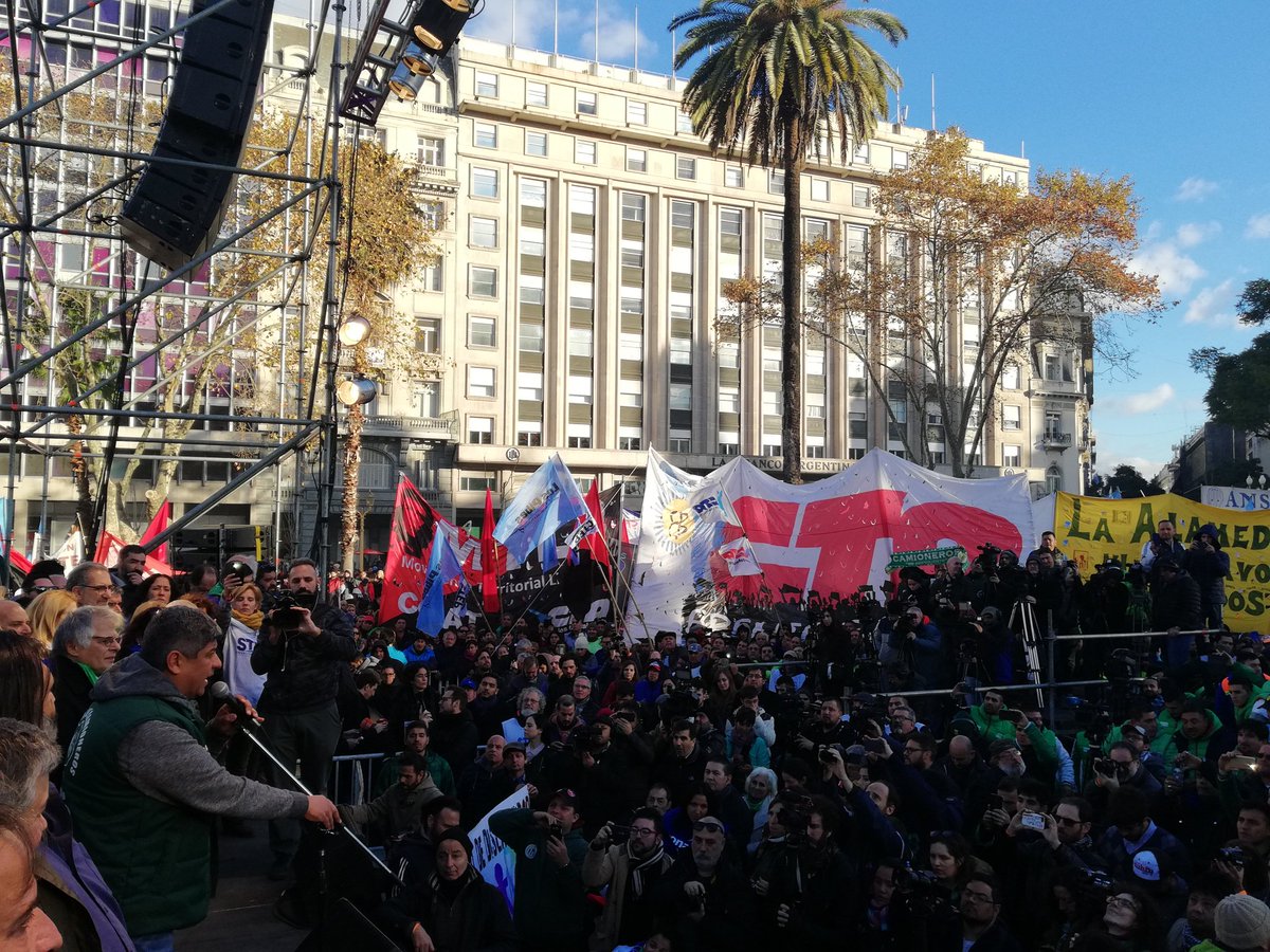 El moyanismo y las CTA colmaron la Plaza de Mayo y prometieron más protestas