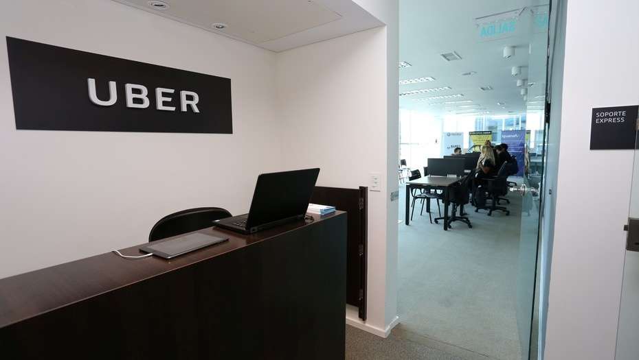 Mendoza busca darle un marco legal a Uber y los choferes buscan sindicalizarse