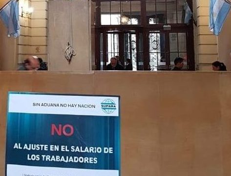 El Ajuste llega a la AFIP y a la Aduana