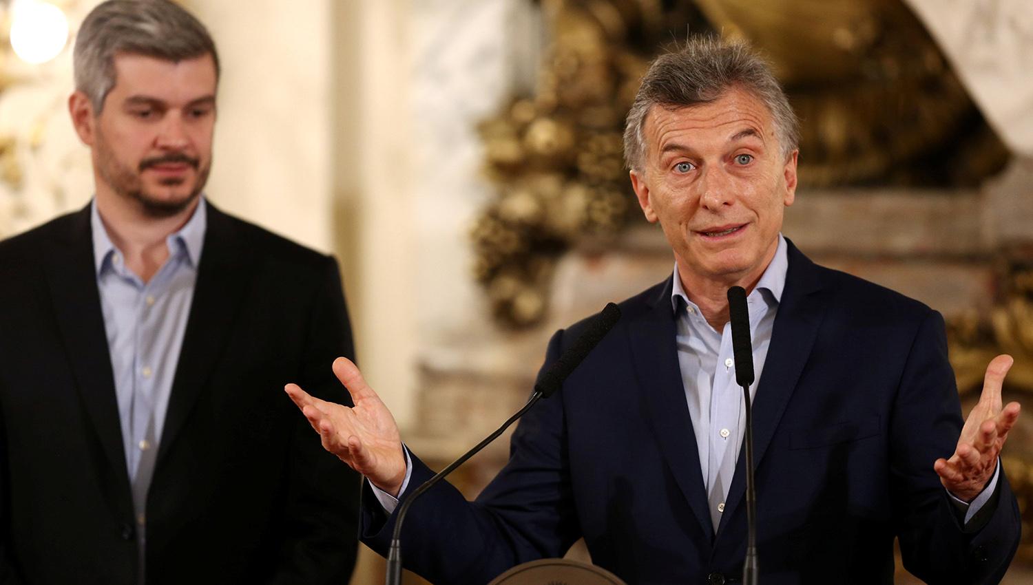 Por decreto, el Gobierno anticipa 7 mil despidos en el Estado