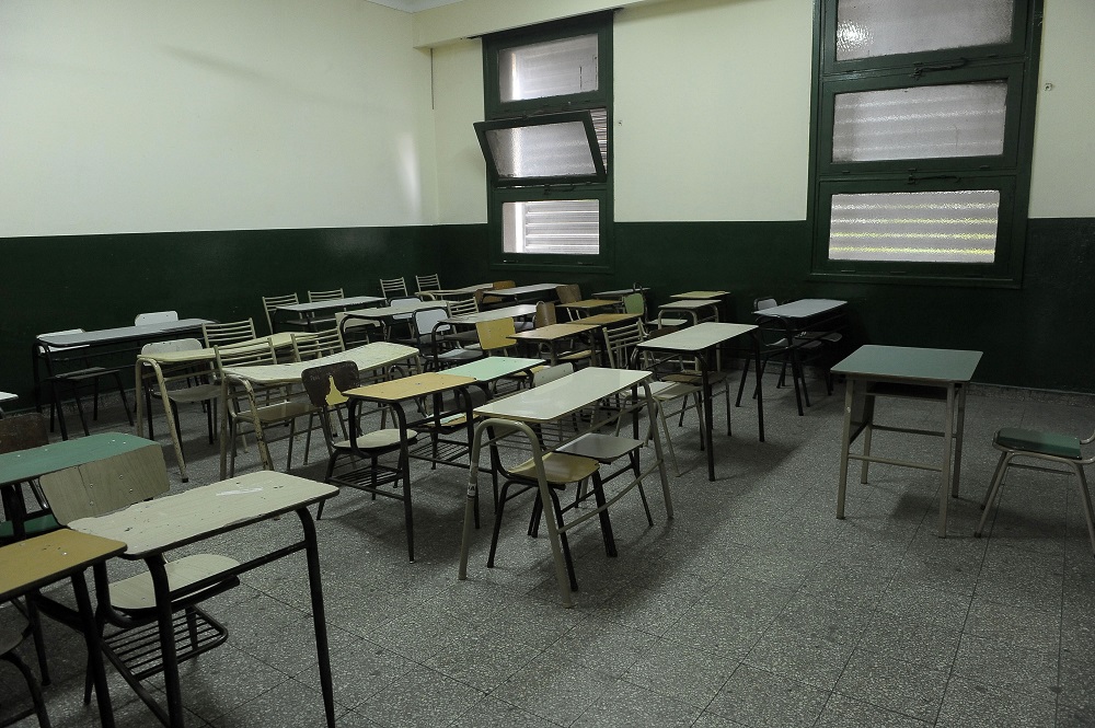 Docentes bonaerenses ratifican que reclamarán suba del «30% con cláusula gatillo»