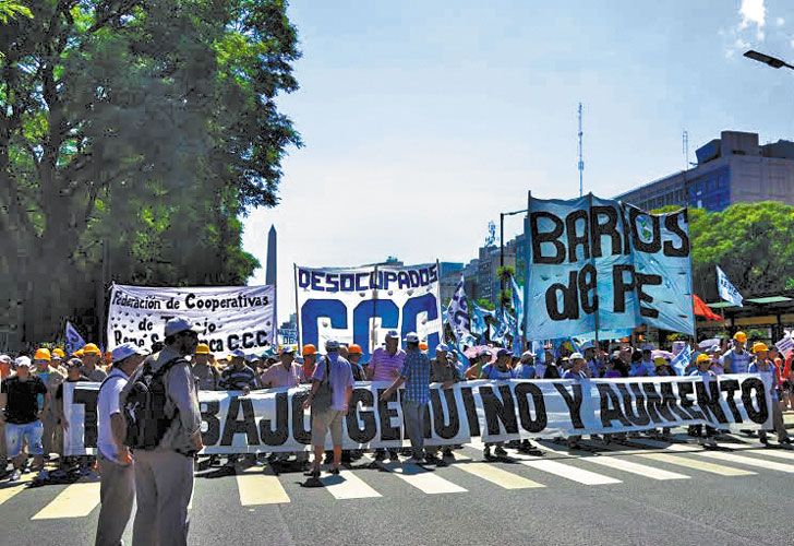 El triunvirato de San Cayetano marcha para reclamarle a Triaca los pagos a los cooperativistas