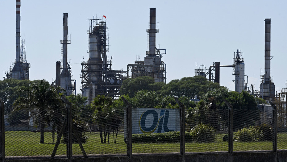 Temor entre los empleados de la refinería de Oil por su futuro laboral