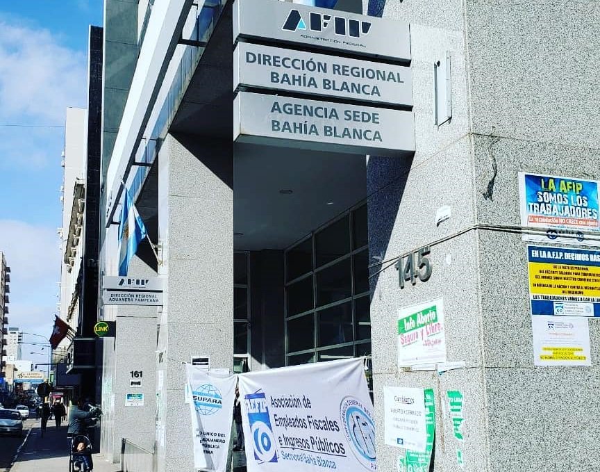 Los empelados se resisten a que la AFIP le baje los salarios y hoy paralizan el organismo