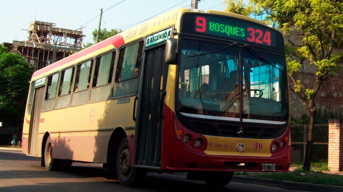 Balearon un chofer en Wilde y paran cuatro líneas de colectivos