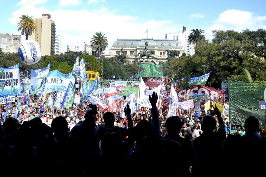 Rebelión en los pagos de Vidal: paran estatales, docentes, judiciales, legislativos y médicos