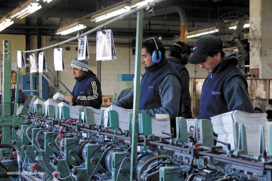 Peligran 200 empleos: fábrica recuperada tiene que pagar $ 1 millón por mes de luz