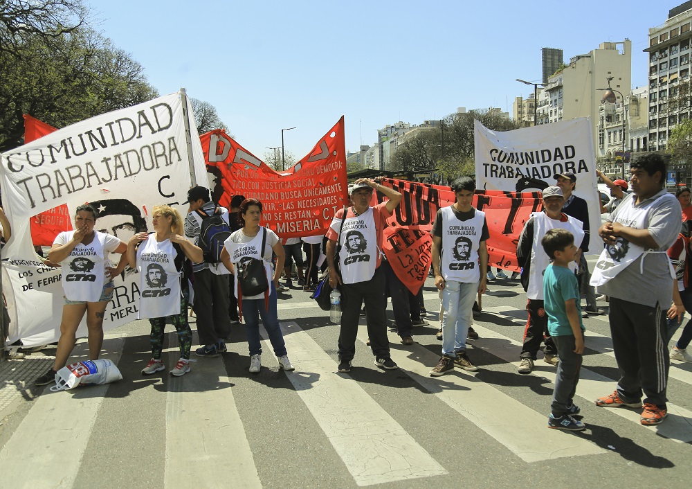 Las organizaciones sociales movilizaron para reclamar empleo