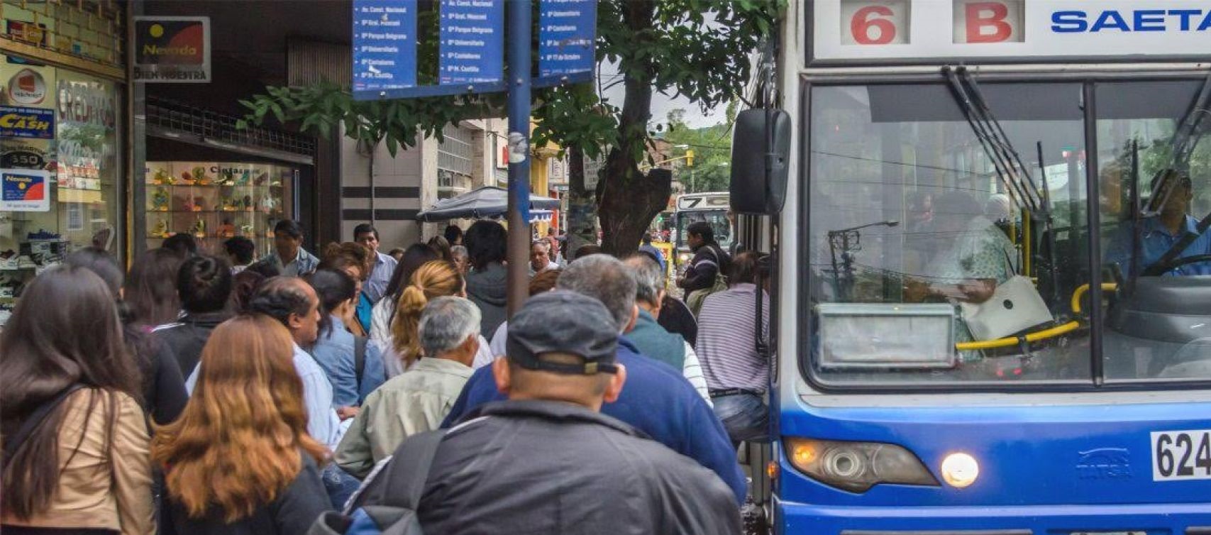 Luego del paro nocturno de la UTA, despidos en la empresa de transporte de Salta