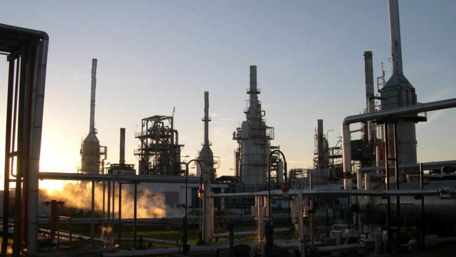 YPF se quedó con la petrolera Oil y la exRefinería San Lorenzo y los trabajadores piden ser reincorporados