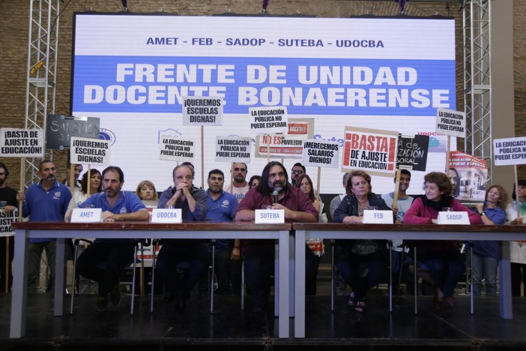 Olvidados por Vidal, los docentes le piden a la Iglesia que interceda para resolver el conflicto salarial