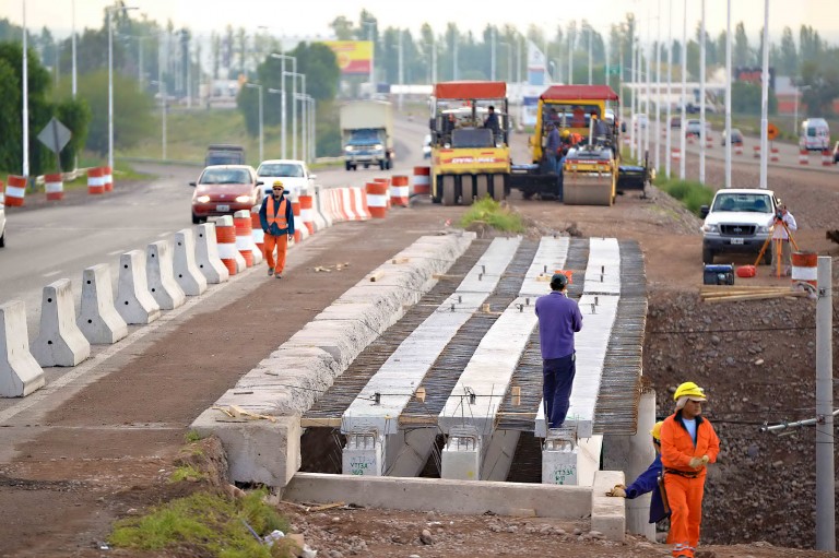 La construcción destruyó 5.000 empleos en octubre y suman 30.000 desde junio