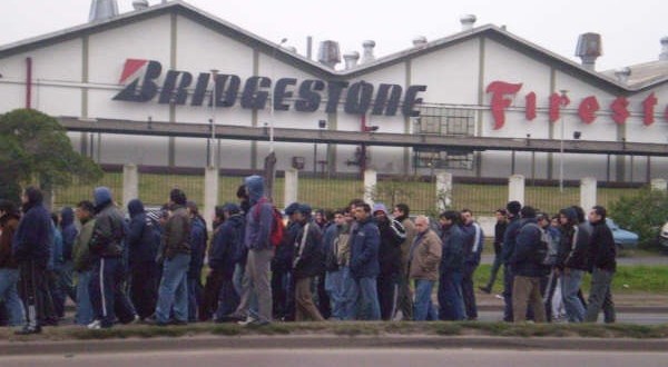 Despidos, paro total y militarización de Bridgestone Firestone