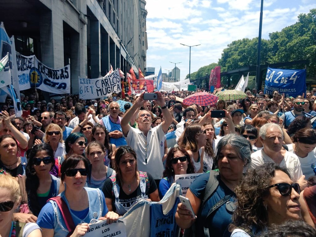 Los docentes le advierten a Larreta que no inician las clases si insiste en cerrar las escuelas nocturnas