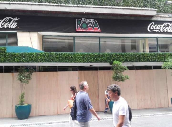 Pizzería Roma, otro icono de la gastronomía porteña que baja la persiana