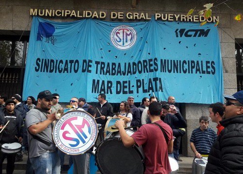 Mar del Plata semiparalizada en plena temporada por el paro de municipales