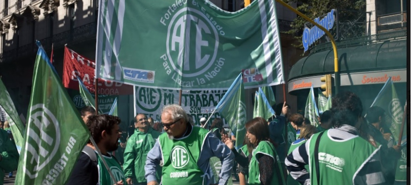 Más despidos en el Ente Nacional de Comunicaciones y un vaciamiento al servicio de Clarín