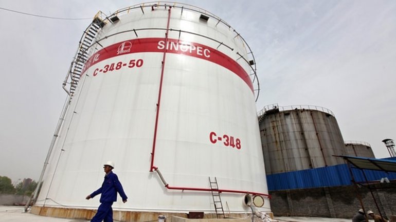 “SINOPEC perforaba 98 pozos al año en 2011 y el año pasado terminó perforando 14”