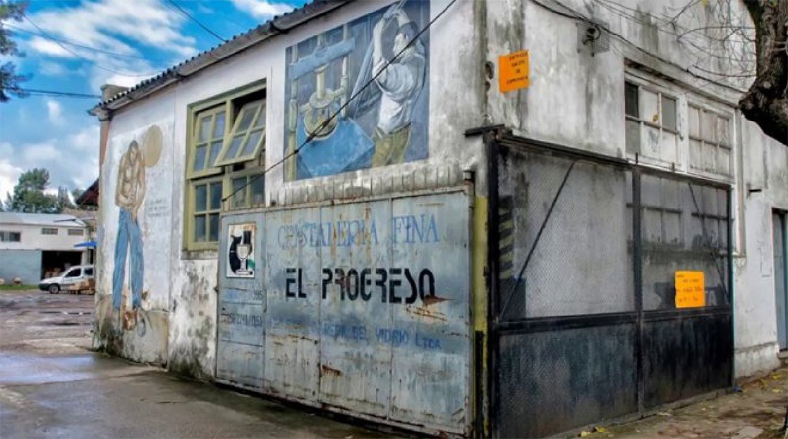 PBA: Se destruyen 210 empleos por el cierre de cristalería «El Progreso»