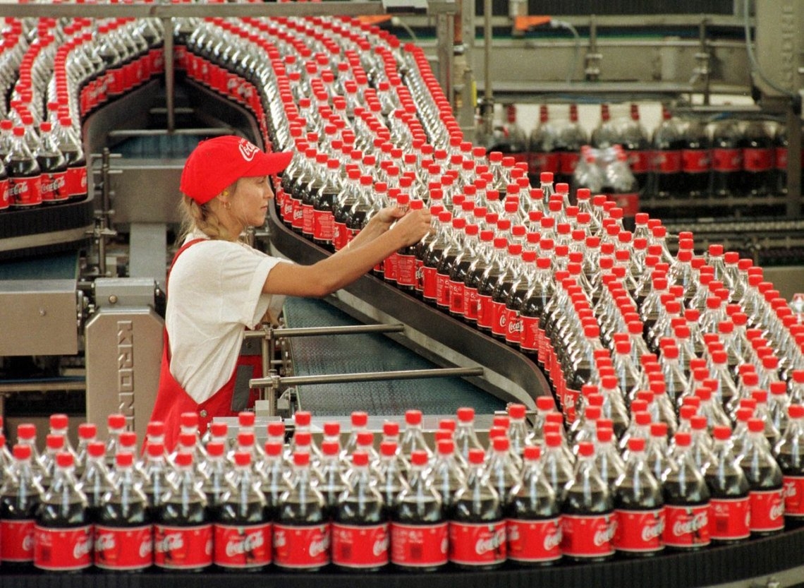 Coca Cola presentó procedimiento de crisis y hay temor por despidos masivos